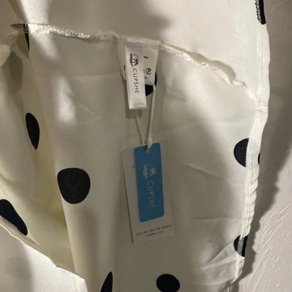 ⚫️‼️NWT‼️”CUPSHE” Black/White Polka Dot Wrap Dress - Picture 5 of 5